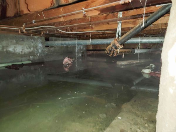 Crawlspace Water Restoration in Littleton